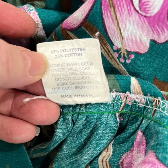 💚💕VTG Royal Creations Hawaii,Hawaiian Royalty Floral Muumuu, Collector’s Find-M - Picture 8 of 9